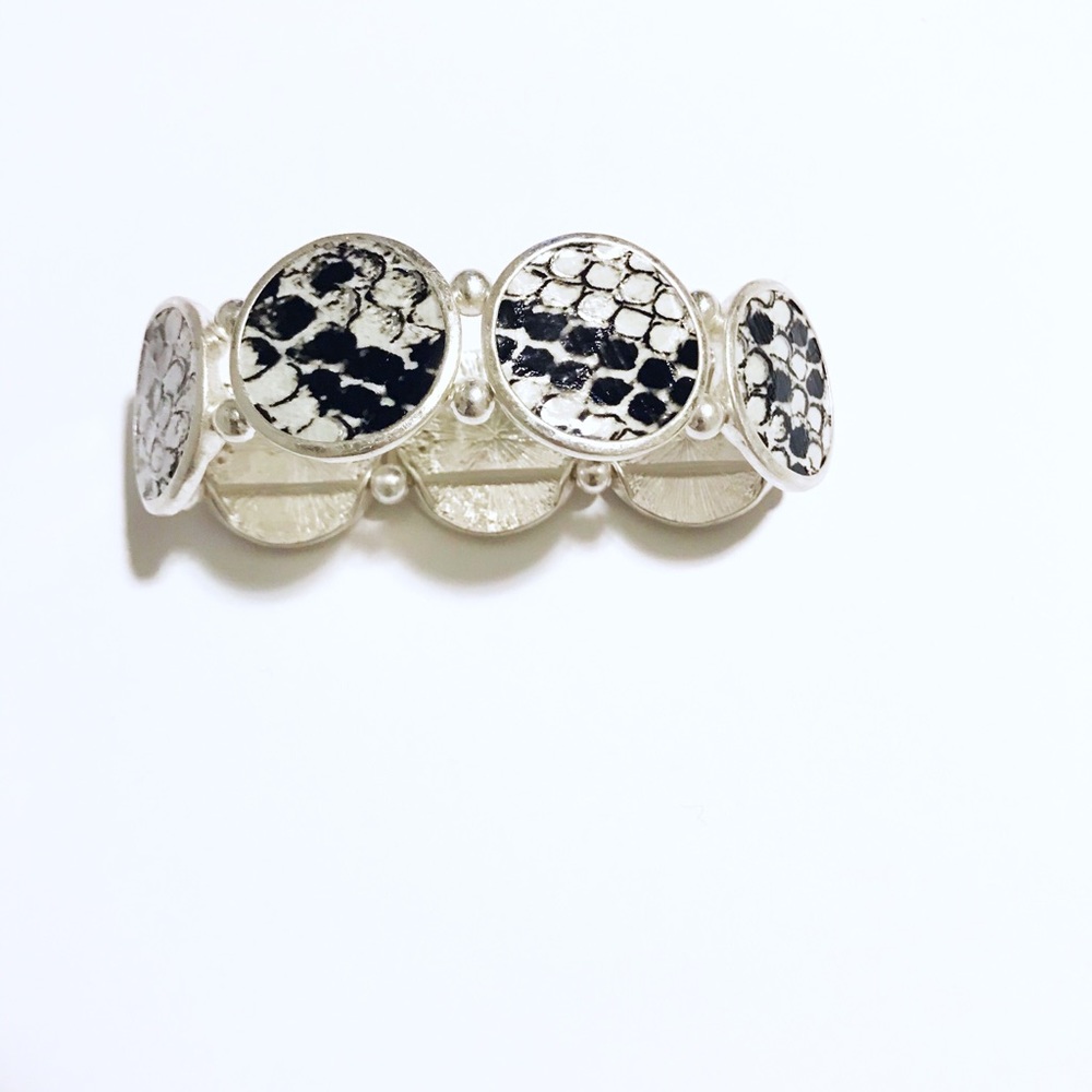 Snakeskin stretch wristband